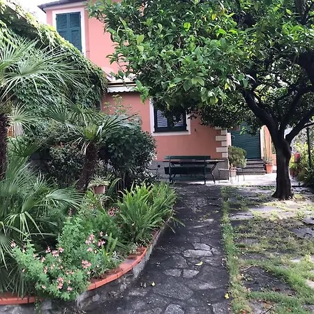 Casa Della Pina Recco