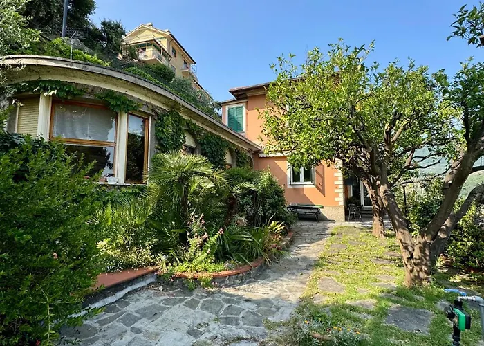 Casa Della Pina * Recco